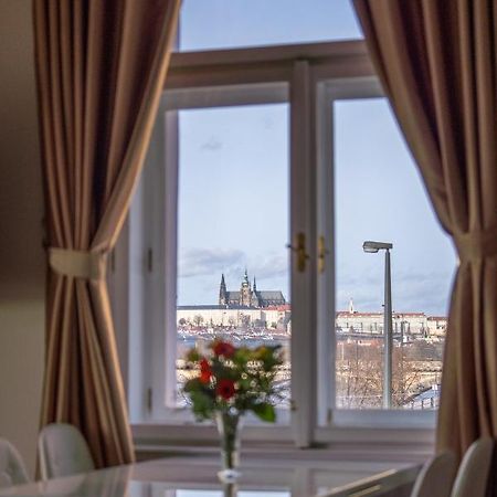 Exclusive Apartment With A View Of Prague Castle And Vltava River Екстериор снимка