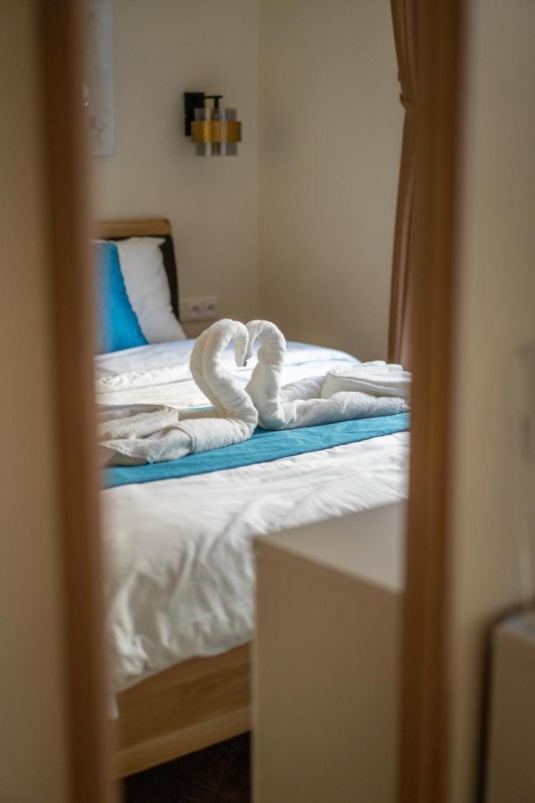 Exclusive Apartment With A View Of Prague Castle And Vltava River Екстериор снимка
